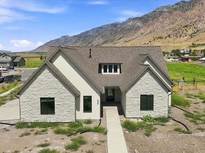 238 W 1325 N