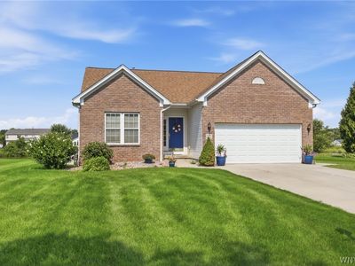 2437 King Fisher Ln