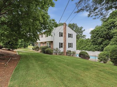 109 Country Ln