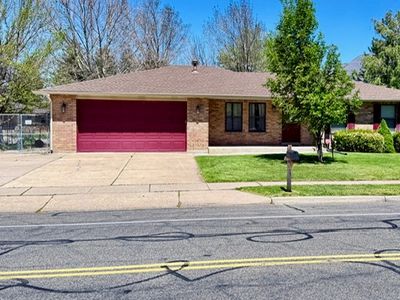 2440 Deer Run Dr