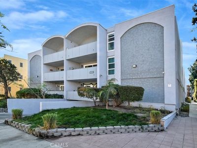 14414 Addison St UNIT 16