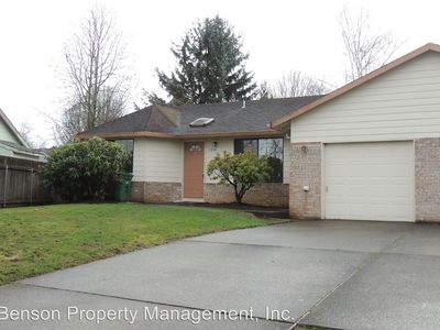 1330-1332 SW 28th St