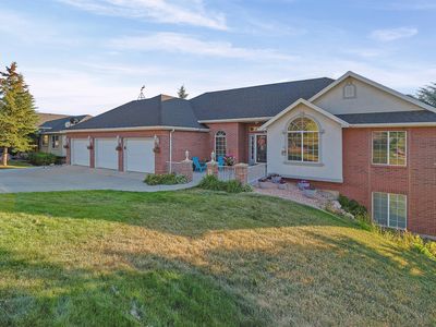 4117 N Wolf Ridge Cir E