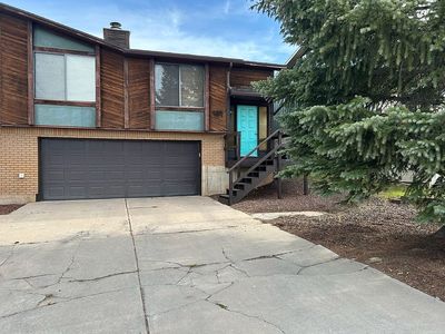 127 Sandstone Dr