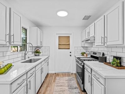 114-116 Severin Ave