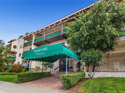 5460 White Oak Ave UNIT F206