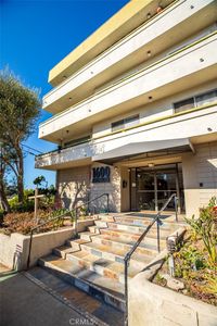 1600 Ardmore Ave UNIT 203