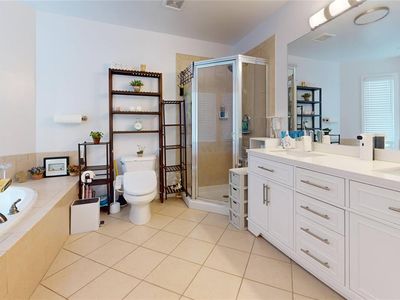 54 Henry Avenue #1