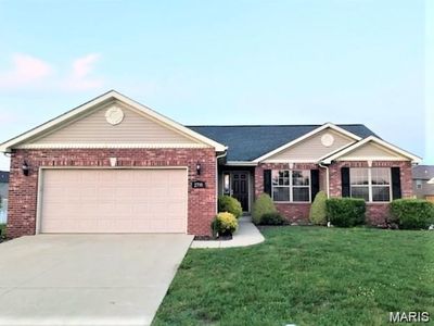 Property at 2798 London Ln, Shiloh, IL