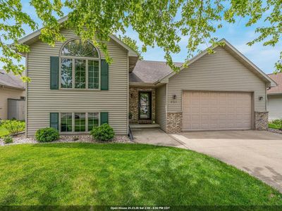 2521 BISHOPS LANE