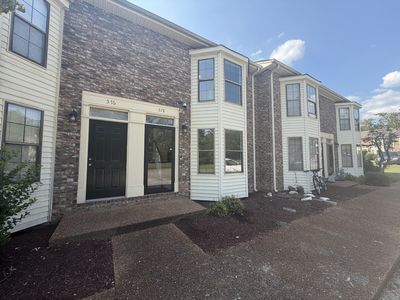 Property at 578 Thomas Jefferson Cir, Madison, TN