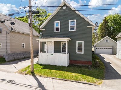10 Gray Street