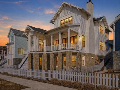 11064 S Paddle Board Way W