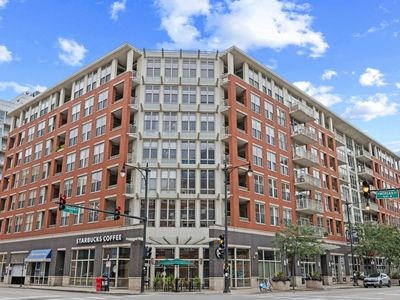 1001 W Madison St APT 413