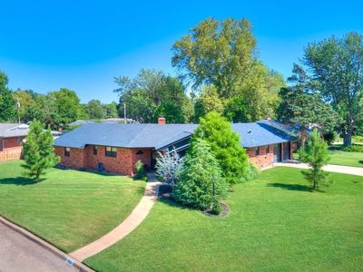 2601 Chateau Dr