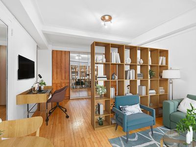 304 W 75th St APT 3F