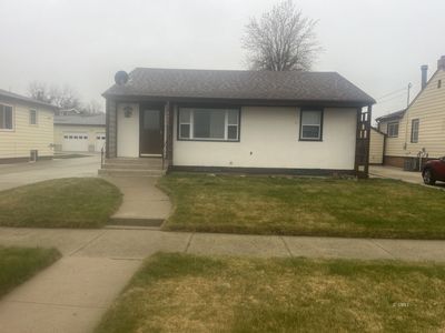1412 N River Ave