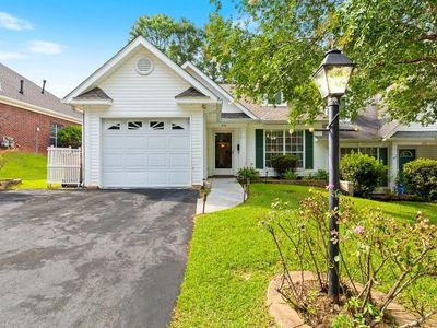 Property at 246 Spring Lake Dr N, Mobile, AL