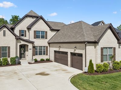 105 Hayden Ln