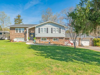 7301 Dunsten Dr