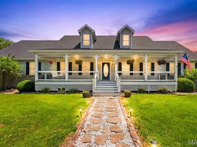 406 Ravenwood Dr