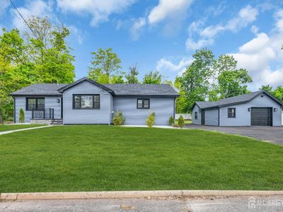 456 Girard Ave