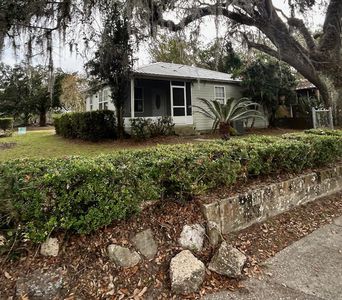 Property at 640 NE Lake Drive, Lake City, FL