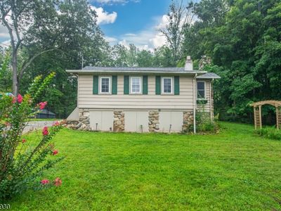 Property at 12 Hillcrest Ave, Newton, NJ