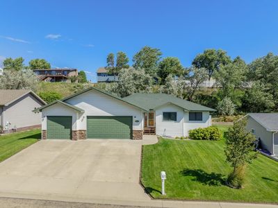 1424 Golden Valley Ln