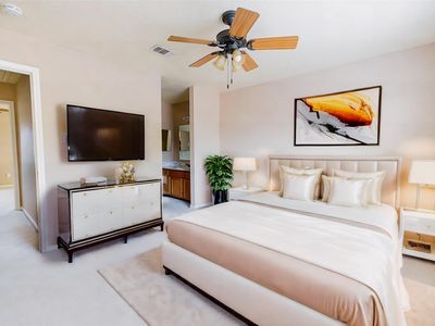 1907 Country Village Blvd APT B