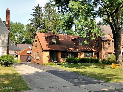 2345 Middlesex Dr