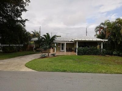 709 NE 16th St