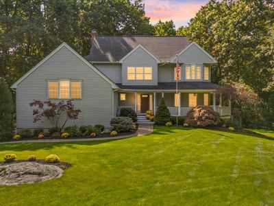 10 Kings Grant Drive