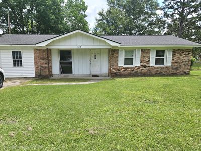 120 Clarine Dr