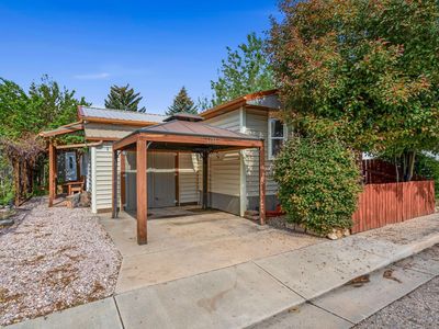 1131 Caroline Ct