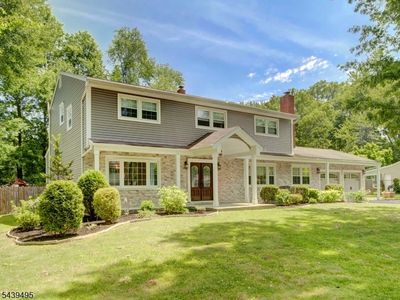 11 Druid Hill Dr