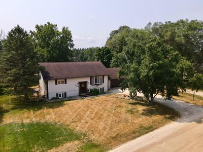 10407 Navajo St