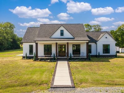 107 Holloway Ln