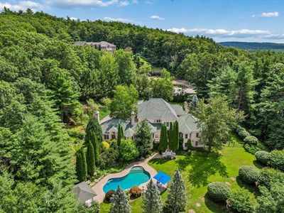 12 West Wind Drive