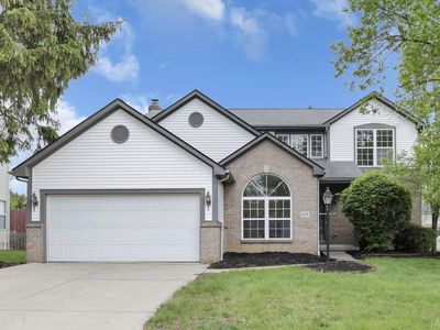 608 Montmorency Dr S