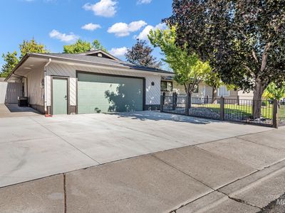 790 Academic Dr