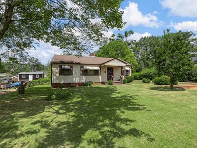 228 Charlesworth Ave