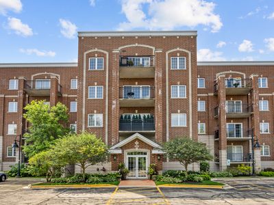 1479 N Milwaukee Ave APT 307