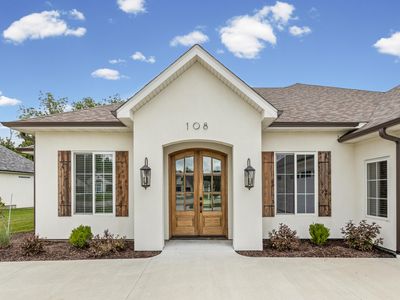 108 Walton Heath Ct