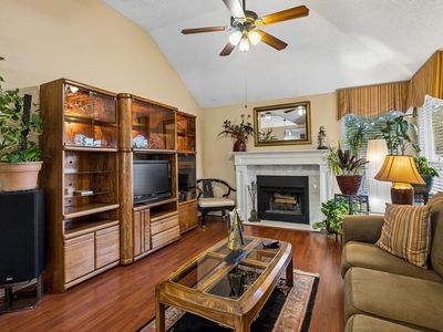 707 Meadowcreek Ct