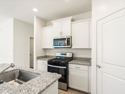 812 W Calle Las Varitas