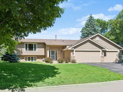 6015 Creek Ridge Ct