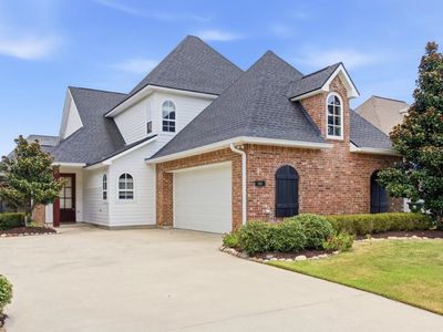 5831 Weeping Willow Dr