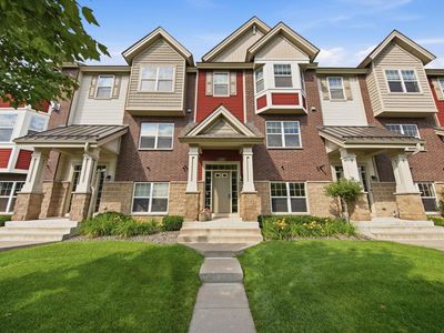 11937 Emery Village Dr N