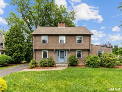 16 Clifton Avenue